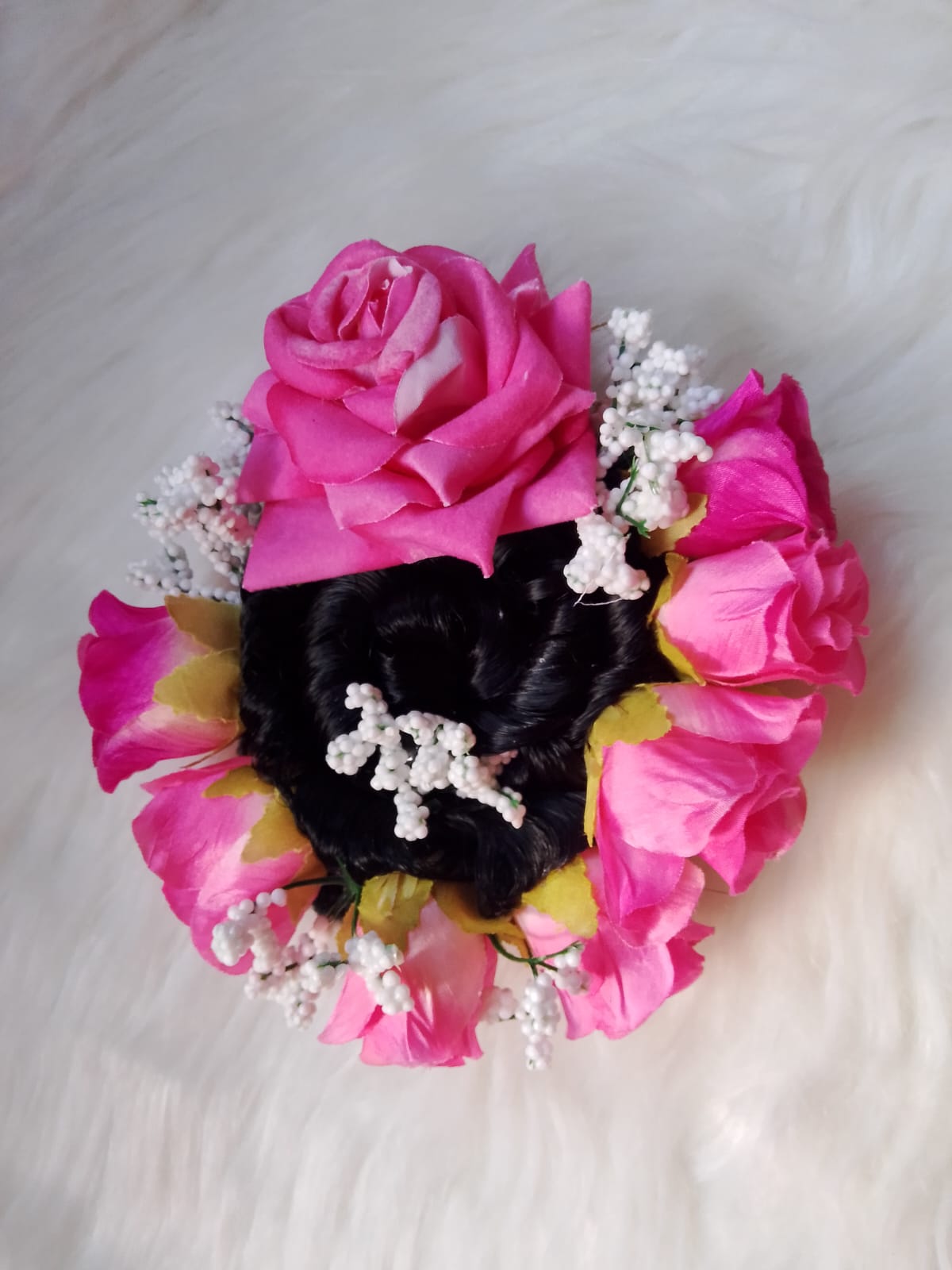 আকর্ষণীয় ৮ গোলাপের খোপা | Rose Flower Hair Bun - Image 3